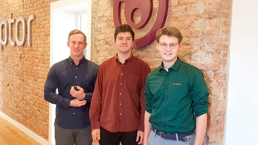 Frederik_mads_and_steen_has_just_started_in_raptor_services